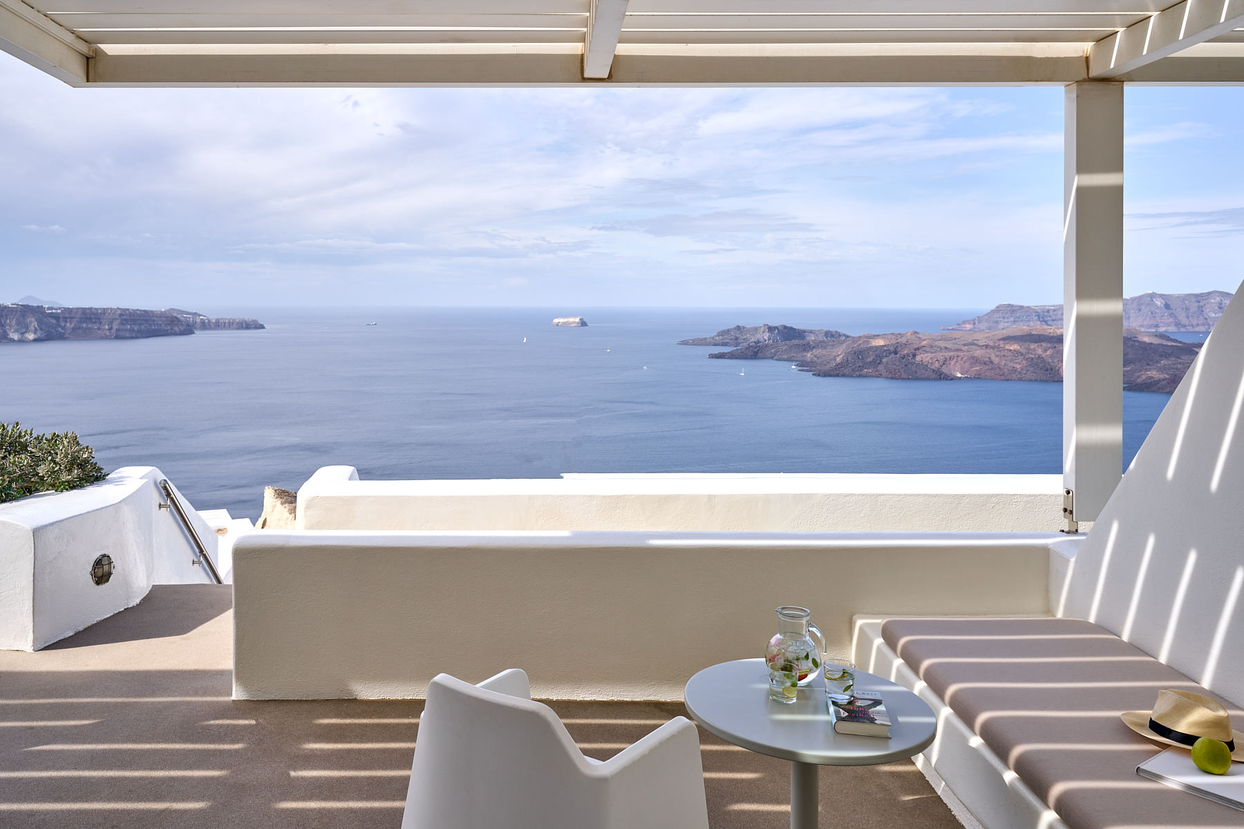 Standard Room with Caldera View | Lilium Hotel Santorini in Fira, Greece